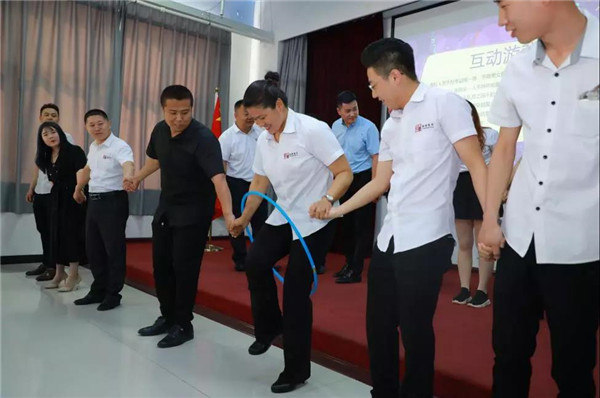 乾港集團(tuán),乾港官網(wǎng),乾港網(wǎng)絡(luò),室內(nèi)空氣凈化公司